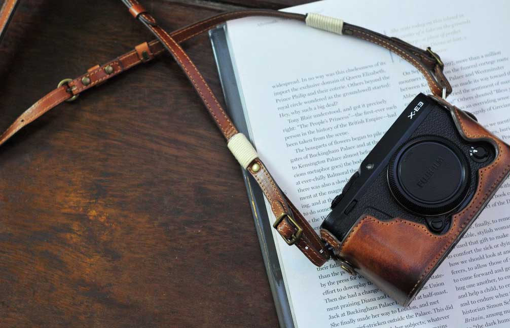 How to Make a Leather Camera Strap W/ Useful Accessories! : 10