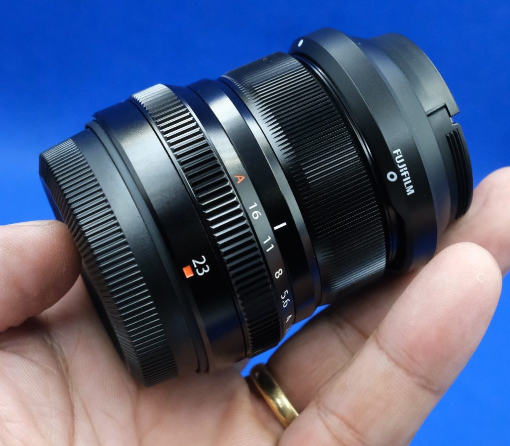 Fuji 23mm f/2 compact prime lens