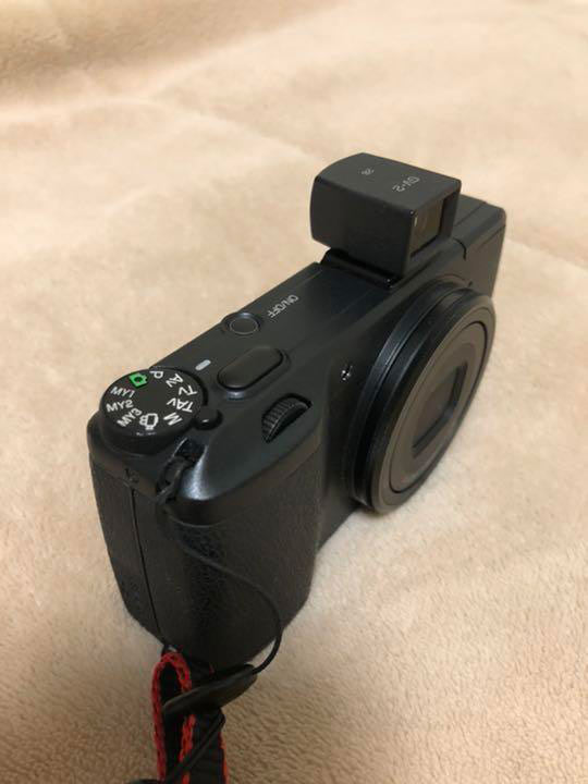 Ricoh GV-2 mini viewfinder mounted on the GR