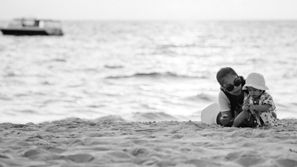 The smallest telephoto prime lens with autofocus - The Olympus 75mm f/1.8