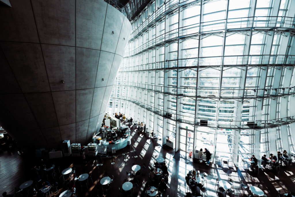 Sample ultra wide image from the Sigma 14-24mm f/2.8 lens at 14mm